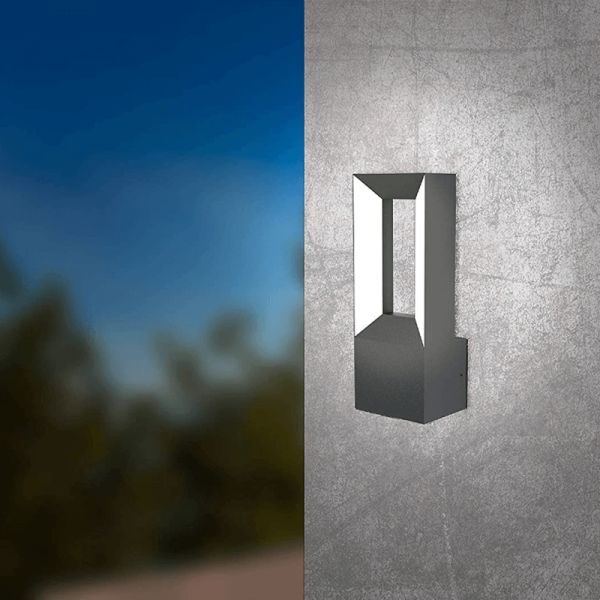 Aplique de exterior LED Riforano Eglo ambiente