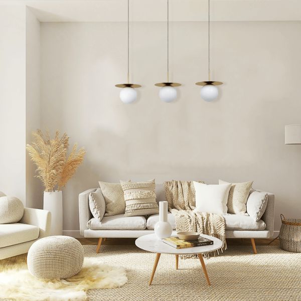 Suspension avec 3 sphères en verre Arenales ambient