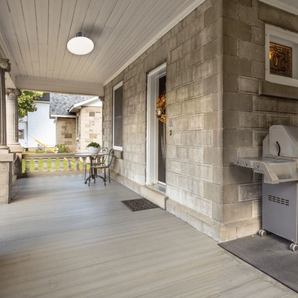 Candeeiro de teto exterior oval Clio preto ambiente