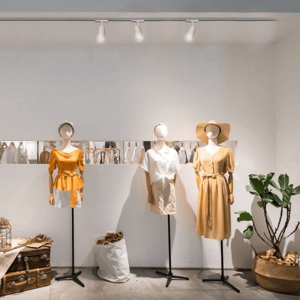 Placa para Cobrir Branco ou Preto Ambiente | LeonLeds