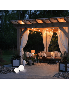 Lámpara de pie exterior Doris blanca con forma de bola pequeña 2