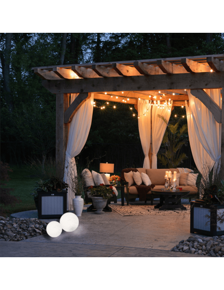 Candeeiro de chão exterior branco Doris em forma de bola