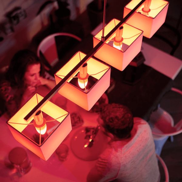 Ampoule LED Smart Candle 4W - 40W avec Lumière Blanche et Colorée Compatible avec Alexa Google Home 8719514356610 | leonleds