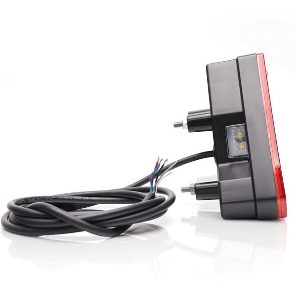 Piloto trasero LED con forma de triangulo con 7 Funciones - Luz de Matricual Latera 12V 24V W244 | LeonLeds