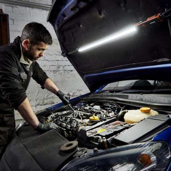 Lampara para Capot de Coche LED Recargable Osram Underbonnet Light LEDIL415 Bonnet 1200 4052899631021 | LeonLeds