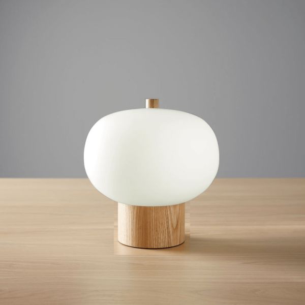 Lámpara de mesa LED Ilargi cristal y madera ambiente