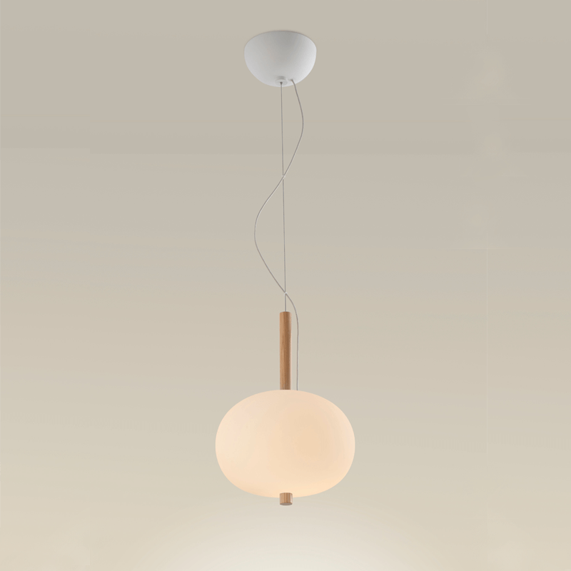 Suspension LED Ilargi avec abatjour en verre et bois LEDS C4