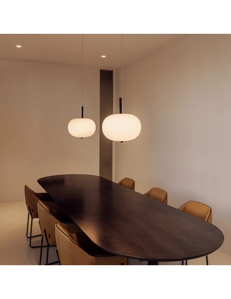 Lámpara colgante LED Ilargi negro regulable de cristal
