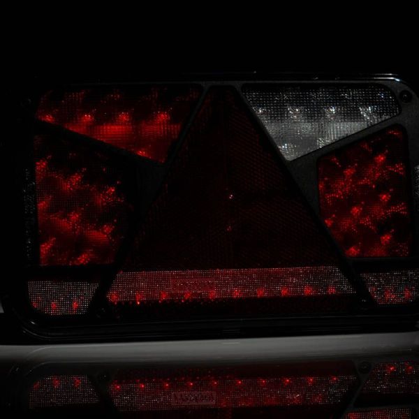 Piloto Trasero LED con triangulo 12V-36V Hermético FT-370 Fristom | LeonLeds