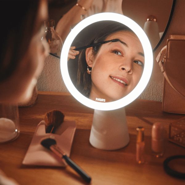 Make-up-Spiegel mit LED-Licht in Weiß...