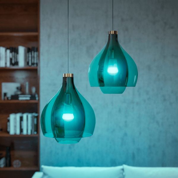 Kit de démarrage 2 ampoules intelligentes E27 Ambiance blanche et couleur + variateur d'ambiance RGB multicolore