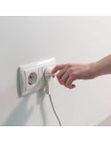 Regleta 3 enchufes con interruptor luminoso y enchufe plano 1,4 metros de cable 420042 Garza | LeonLeds