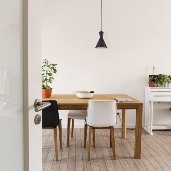 Ambiente Lámpara de techo metálica de diseño moderno Enzo 1 X E27 Negra | LeonLeds