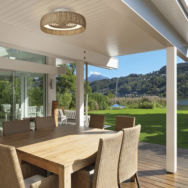 Ventilador LED de rattan con aspas ocultas Kilimanjaro Mini Mantra con soporte