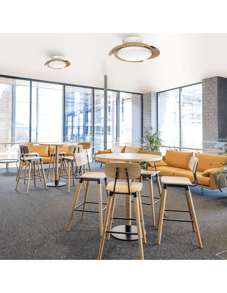 Ventilador LED com pás dobráveis Madeira Aloha e branco ambiente