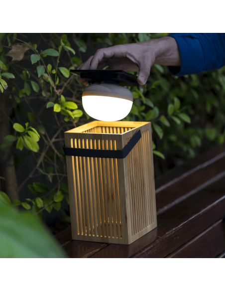 Farol de mano LED solar Okinawa IP54 ambiente recargable
