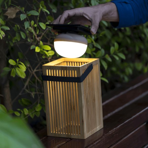 Farol de mano LED solar Okinawa IP54 ambiente recargable