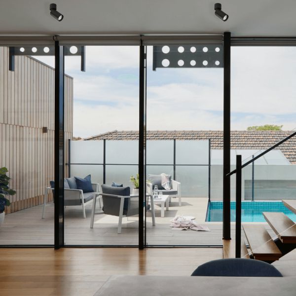 Foco de techo de superficie orientable Zoom 1xGU10 negro ambiente