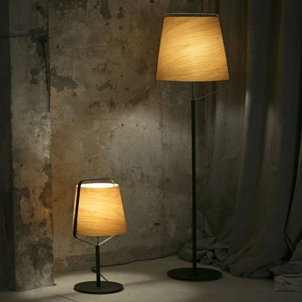 Lámpara pie de salón Stood negra y madera 29847 serie