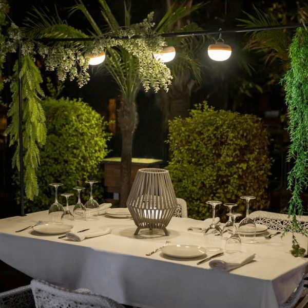 Lampe de table d'extérieur Conta de 30 ambiante