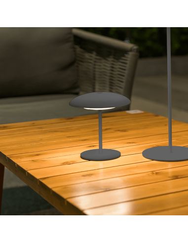 Candeeiro de mesa exterior recarregável de metal Sardenha 30 antracite ambiente