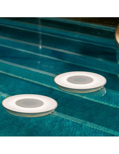 Altavoz LED flotante para piscina Play Disk ambiente