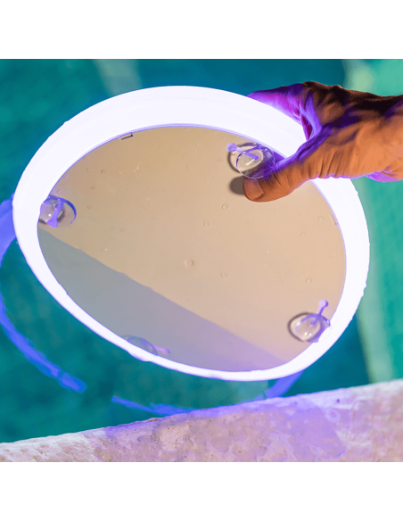 Luz LED RGB para piscina solar sin cables Papaya 30 ventosas