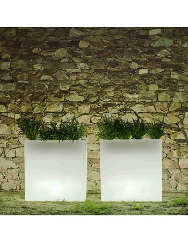 Macetero con luz LED rectangular Junco 80 para exterior ambiente