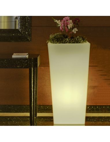 Jardinière solaire et rechargeable avec lumière LED orientable Ambiance Melisa 40