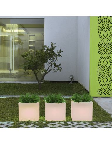Macetero con luz LED solar para exterior Narciso 40 ambiente RGB