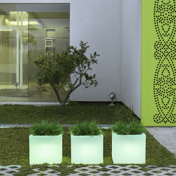 Macetero con luz LED solar para exterior Narciso 40 o 50cm ambiente RGB