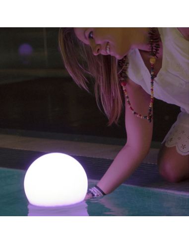 Bola LED solar multifuncional flutuante Buly 20, 30 ou 40 jardim Novo jardim flutuante | Leon Iluminação LED