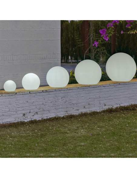 Bola LED solar multifunción flotante Buly 20, 30 o 40 jardín New Garden tamaños| LeonLeds Iluminación