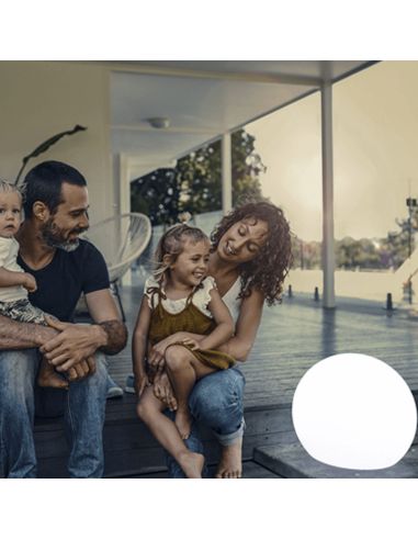 Bola LED RGB grande flotante recargable Buly 50 piscinas Garden | LeonLeds Iluminación