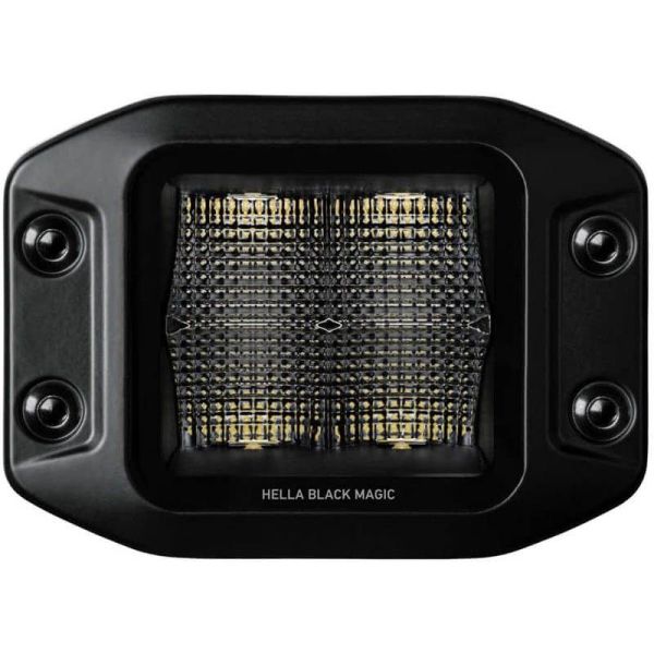 Kit de projecteurs de travail LED encastrés carrés Black Magic Cube 3,2 pouces 12 V/24 V 3 000 lm, lot de 2. Hella | LeonLeds