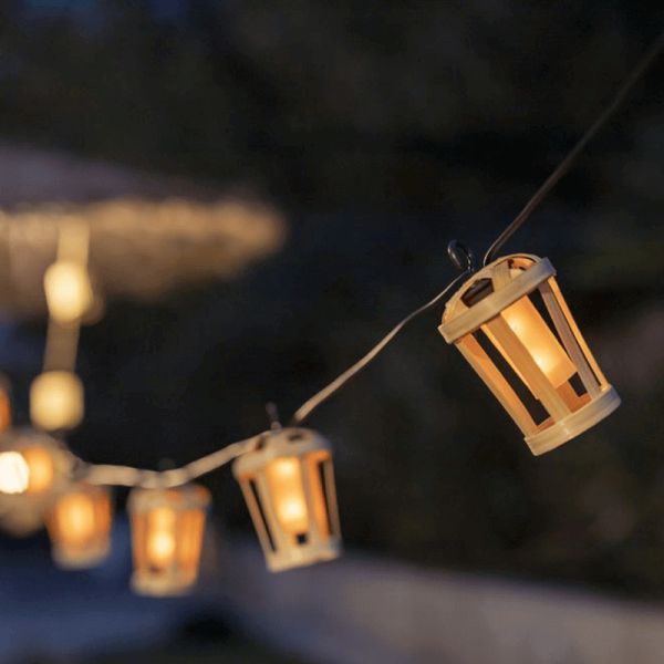 Guirlande extérieure naturelle Hiama avec câble ou solaire New Garden environnement