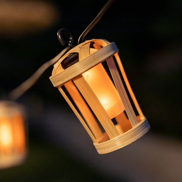 Guirnalda natural de exterior Hiama con cable o solar ambiente