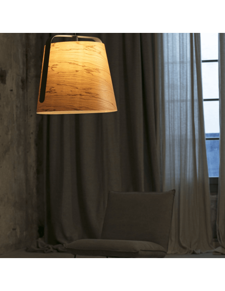 Lámpara colgante redonda de madera y metal Stood ambiente