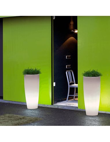Maceta con luz multicolor recargable Bambú de 90cm ambiente