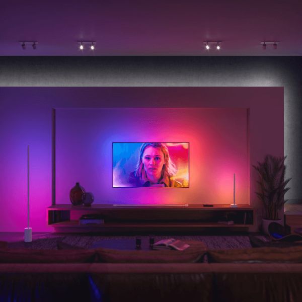 Lámpara de mesa LED inteligente de estilo moderno Blanca ambiente