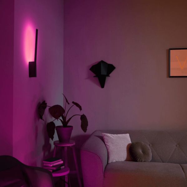 Aplique LED Inteligente negro Liane Hue ambiente