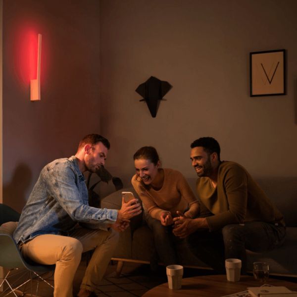 Moderne weiße LED-Wandleuchte Liane...