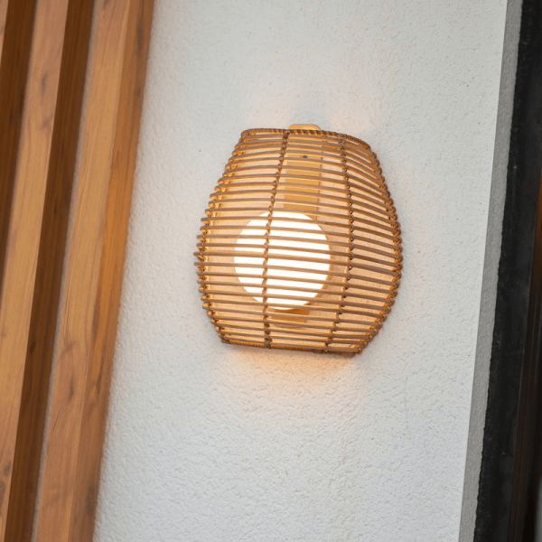 Aplique LED exterior natural sin cables Bossa Wall ambiente