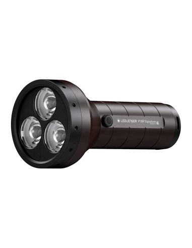 Linterna LED muy potente 4500Lm y hasta 720 metros de alcance P18R Signature LedLenser | LeonLeds