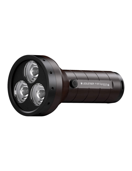 Linterna LED muy potente 4500Lm y hasta 720 metros de alcance P18R Signature LedLenser | LeonLeds