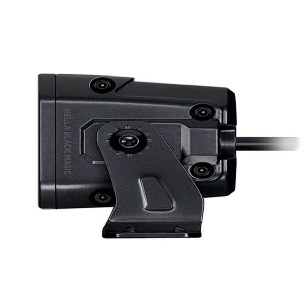 Barra LED de carretera 7" ECE 30 24,8Cm 2,100Lm 12/24V 1FJ 358 196-451 Doble Fila 5.700K Black Magic Hella | LeonLeds