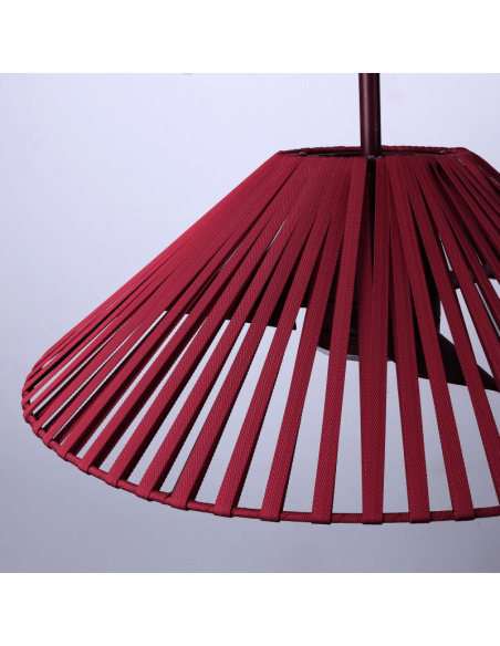 Ventilateur de plafond à DEL Terra avec détail d'écran en nylon bordeaux