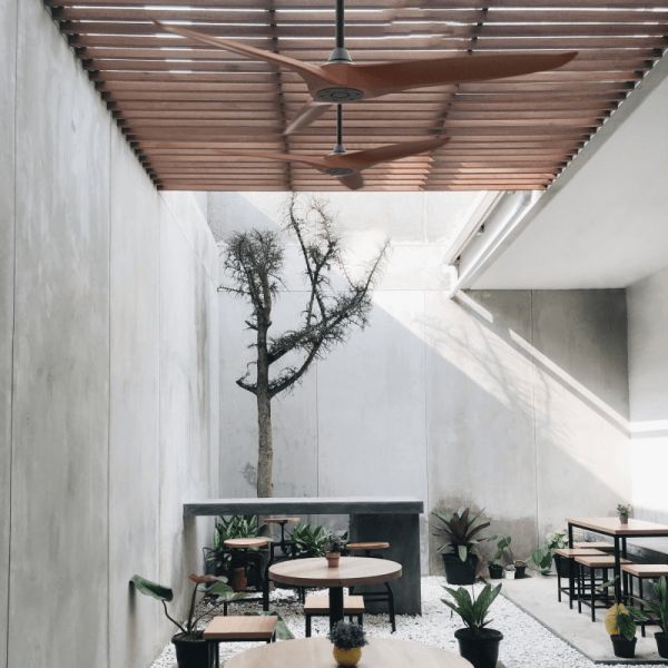 Ventilateur de plafond Nova intérieur/extérieur DC brun environnement extérieur