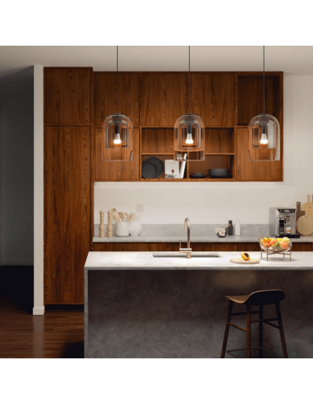 Lâmpada inteligente Philips Hue White Ambiance A67 13W 2200-6500K E27 1600lm em uma cozinha