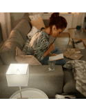Lâmpada inteligente Philips Hue LED 5,5 W 2700 K Vela 470 lm E14 Pack 2 numa sala de estar